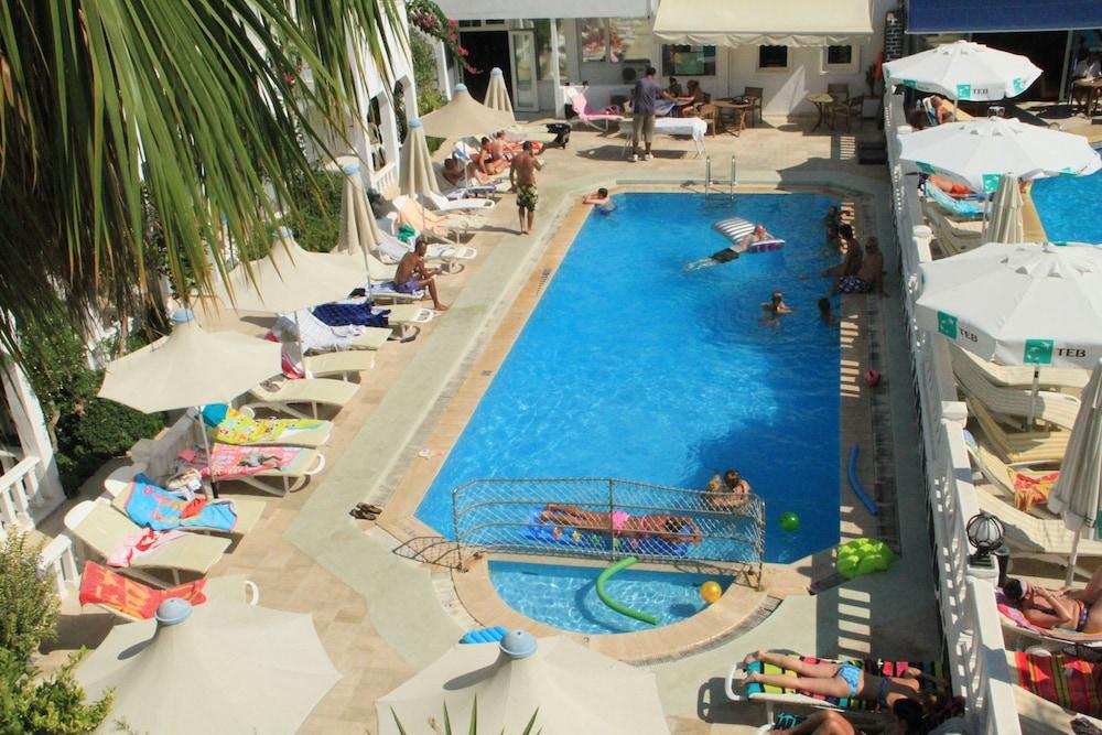 The Hello Hotel Гумбет Экстерьер фото