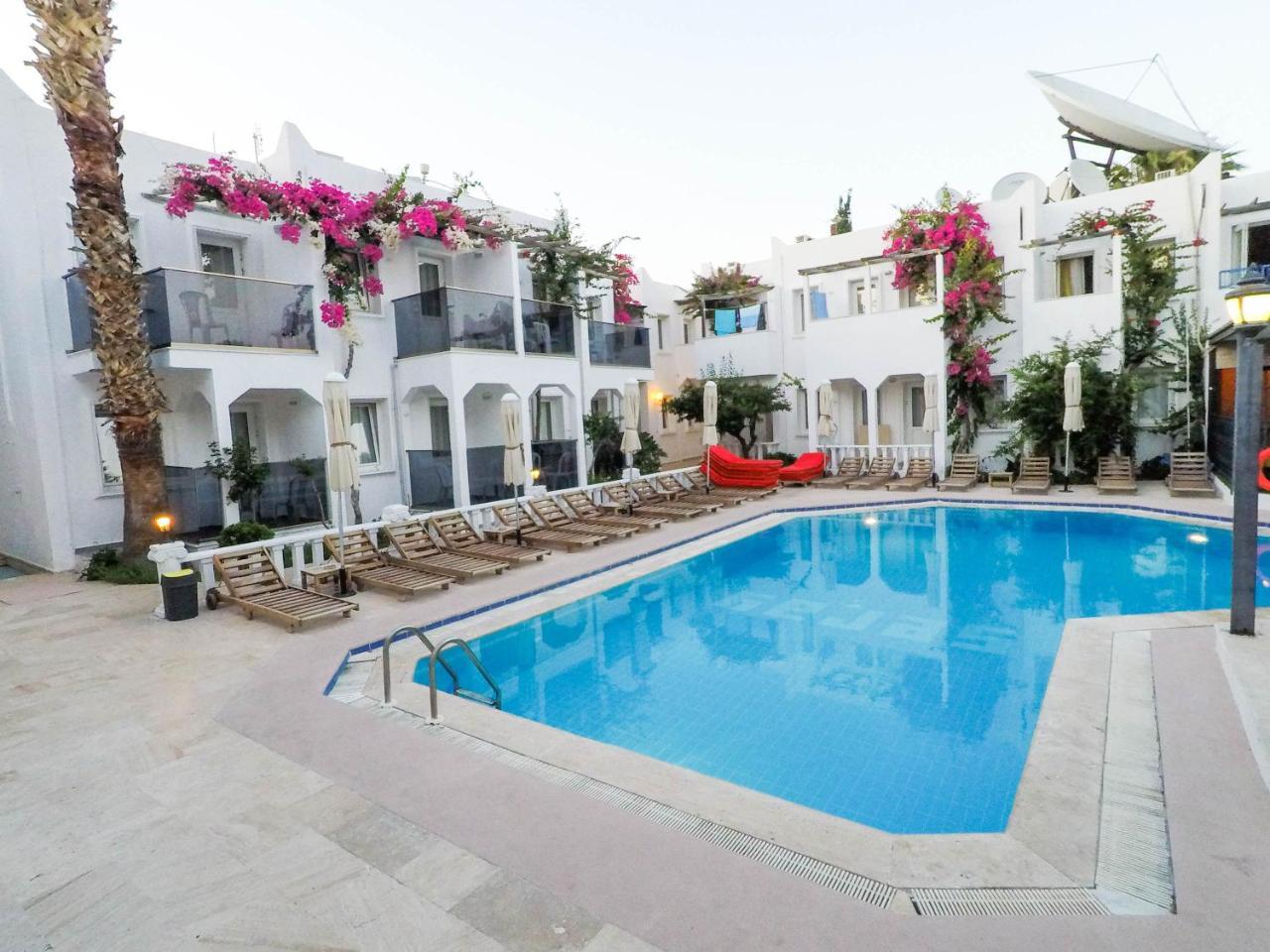 The Hello Hotel Гумбет Экстерьер фото